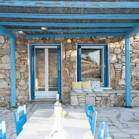 빌라 Pirgaki *